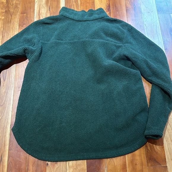 Army Green Warm jacket with pockets. - Picture 9 of 11